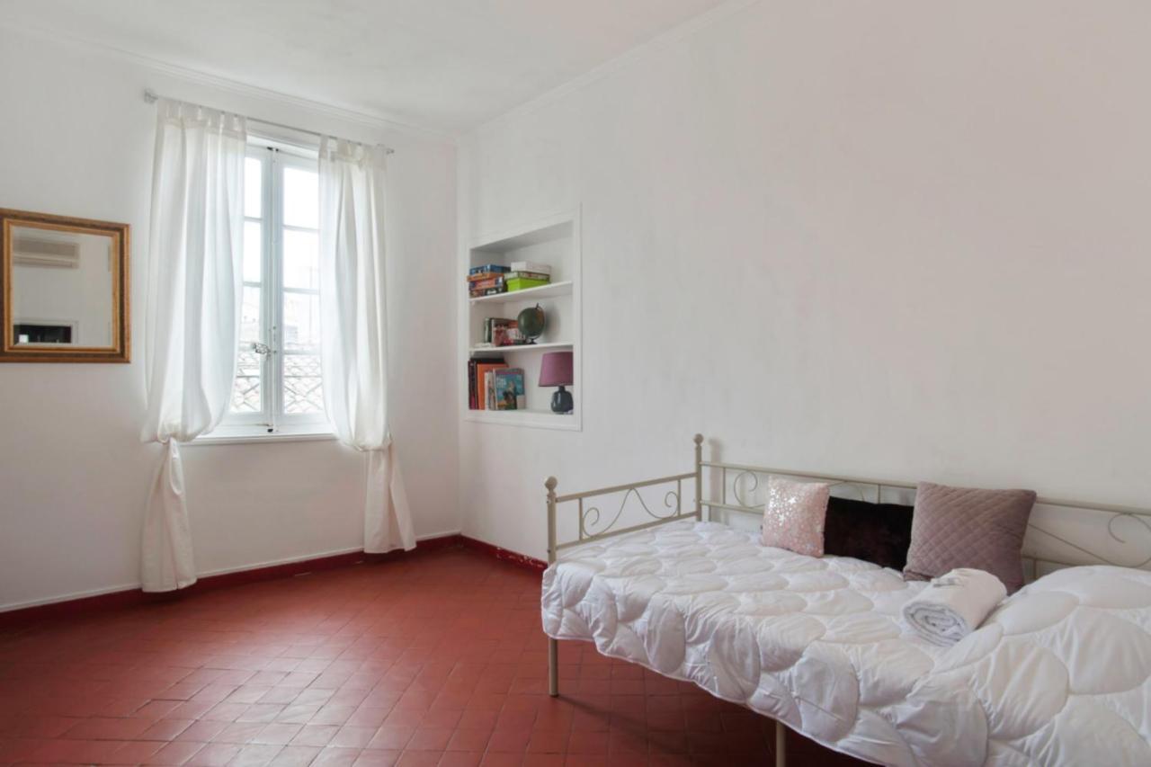 Charming And Large Duplex Flat With Beautiful Terrace In Avignon Exterior photo